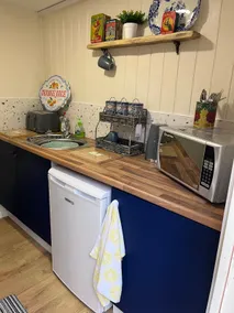 Nans shed - Image 4