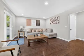 Elegant 3BR 5-Bed Spacious Home: Pool & Patio - Image 2