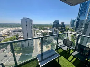 The Skyline Grand - 360 City Views - 2 Balconies - Image 5