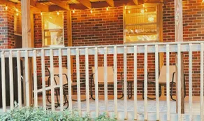 Retro 3BR Cottage-Fast WiFi-Near Hospitals&Sports - Image 3