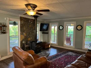 Harrell Hill Mountain Top Haven - Image 2