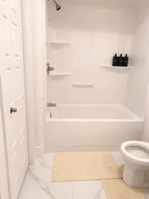 Modern Riverview Suite Near Downtown Moncton - Image 2