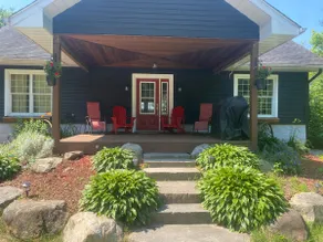 Serenity Shore Private Lakefront Cottage - Image 5