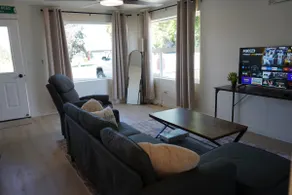 New Remodeled Home near Flathead - Image 2