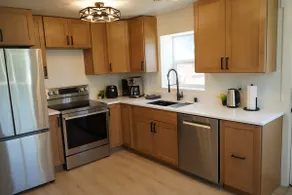 New Remodeled Home near Flathead - Image 3