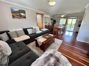 5 Bed, Sensational Scenic Rim Homestead. Wi-Fi. - Image 2