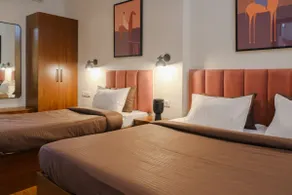 Corner House | Spacious Studio Suite - Image 3
