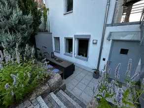 Apartment with a terrace - Image 2