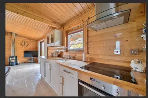 Self Contained log cabin with lot of greenery - Image 4