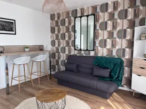 Modern one-story apartment - Image 2