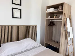 Modern one-story apartment - Image 5