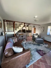 Farm cottage by the lake - Image 3