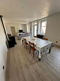 Detached house, two people. - Image 3