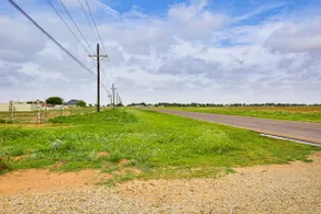 9 Mi to Dtwn: Barndominium in Lubbock - Image 4