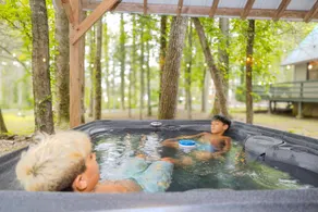 Mountain Retreat | Hot Tub | Fire-pit | Games Room - Image 4