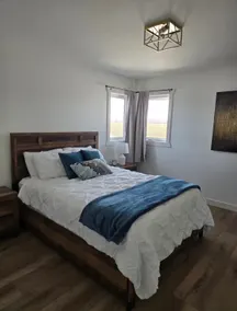 Prairie Suites Guesthouse With Private Entrance - Image 2
