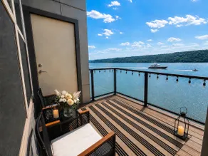 Hudson River Views | Private Balcony+ 2 Gyms - Image 2