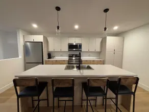 The Loft on Acorn Drive - Image 3