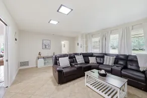 4 Bedroom 2 Bath home in Port Arthur Texas! - Image 4
