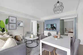 Financial District 2BR Condo 55 TV Free Parking - Image 3