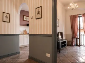 Old Town Elegant Apartment in Anguillara - Image 5