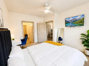 Luxury 2BR Retreat Resort Pool Gym & Fast WiFi - Image 5