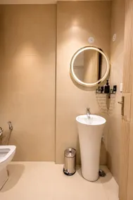 The chique studio - Image 5