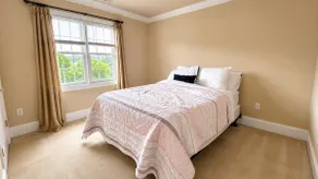 Walk to WVU Campus, Stadium & Hospital, 4BR - Image 4