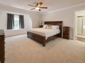 Walk to WVU Campus, Stadium & Hospital, 4BR - Image 2