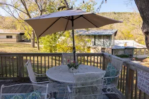 Cozy Cottage on the Guadalupe River - Image 5