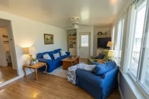 Cozy Cottage on the Guadalupe River - Image 4