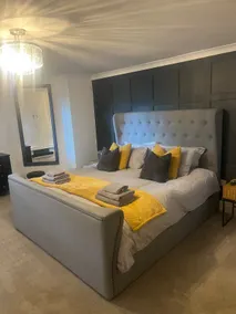 Spacious Victorian Double Room - Image 2