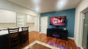 Luxury Multi-Level Suite with Deck & Mountain View - Image 5