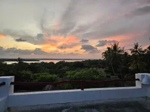 Secluded Eco-Villa overlooking Mida Creek - Image 3