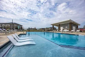 Greenwood Luxury 1BR Apt Pool and Gym - Image 2