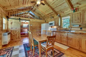 Near Trails, Lakes, Parks! Country Cabin - Image 4
