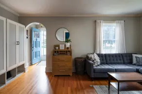 Charming Campbellford Home with a Garden Oasis - Image 2