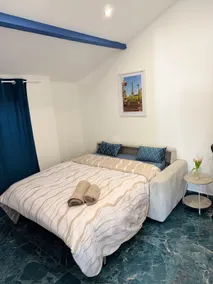 Happiness Apartment in Paris - Image 4