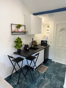 Happiness Apartment in Paris - Image 3