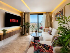 21ᵉ Floor • Skyline Luxury • 2 BDR • Beach & TGV - Image 5