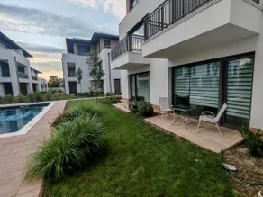 1-bedroom apartment with heated pool and terrace - Image 4
