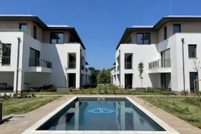 1-bedroom apartment with heated pool and terrace - Image 5