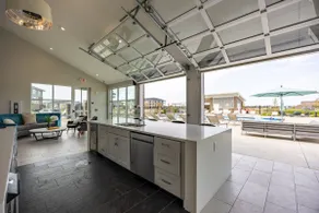 Waterfront 2BR Apartment Pool and Gym - Image 5