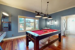 Elegant 3BR Dog Friendly - Patio - Pool Table - Image 2