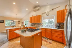 Large 3BR Waterview | Hot Tub | Balcony - Image 4