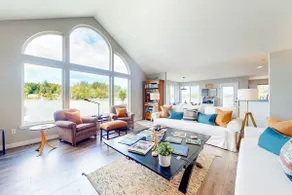 Waterfront home with private beach, kayaks, views - Image 2