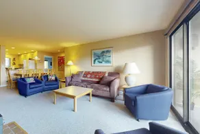 2BR condo with waterfront views - Image 5