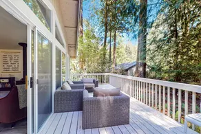 Serene family getaway with shared pool and hot tub - Image 2