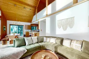 1BR with loft retreat with wrap around balcony & - Image 5