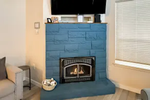 Large 3BR Bayview Dog Friendly - Fireplace - Image 5